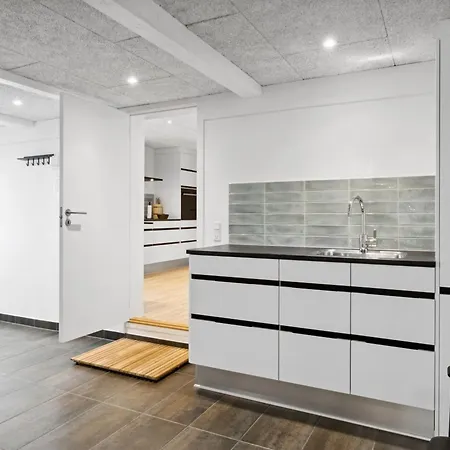 Imilie - 450m From The Sea By Interhome